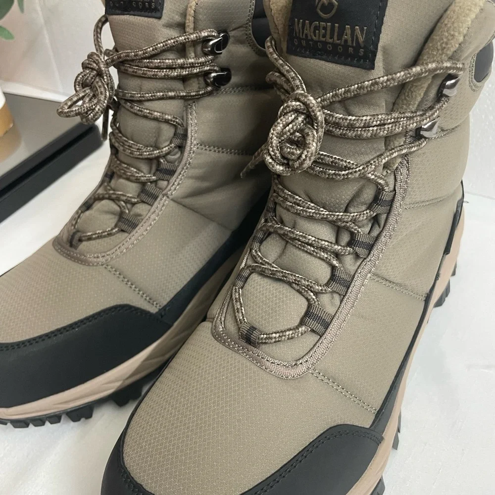 Magellan Outdoors Men's Lace Up Boot size 10